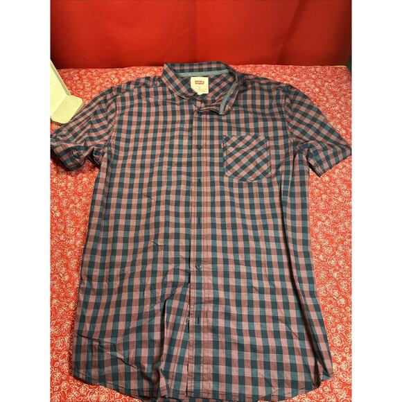 Levi's Men's Plaid Short Sleeve Button-Up Shirt, Size M - Picture 2 of 5